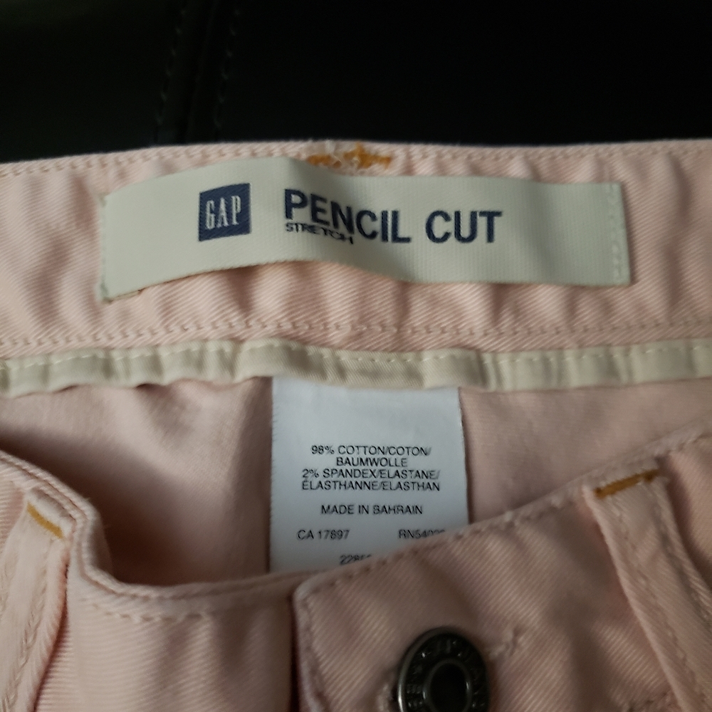 GAP Jeans - Picture 2 of 2